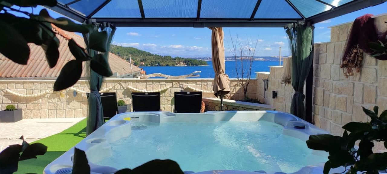 Luxury Sunrise Jacuzzi Apts, 50 M From The Beach Kali Eksteriør bilde