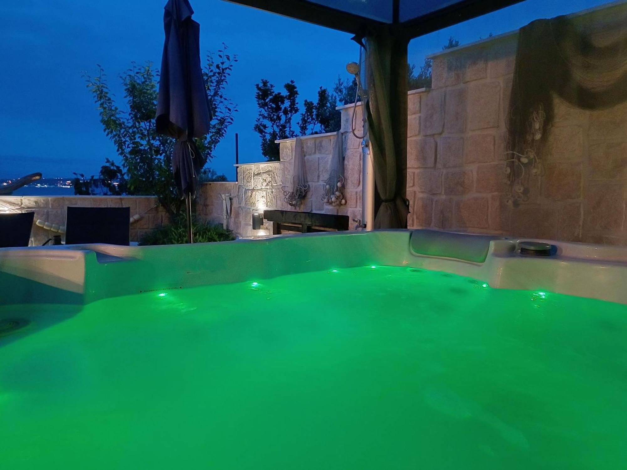 Luxury Sunrise Jacuzzi Apts, 50 M From The Beach Kali Eksteriør bilde